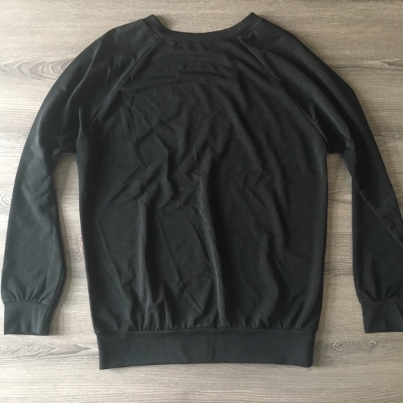 Aztec Pullover Top - Picture 4 of 5